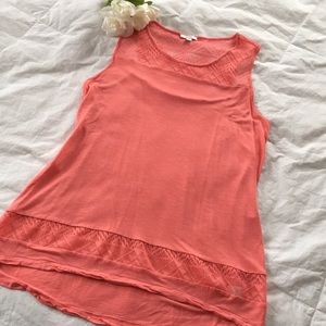 Gorgeous melon color sleeveless tunic